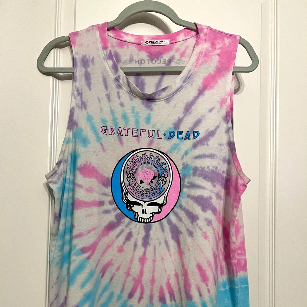 Peloton Grateful Dead sleeveless shirt.